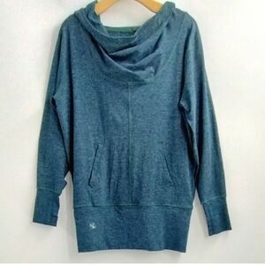 Carve Designs Hoodie Top Green Long Sleeve